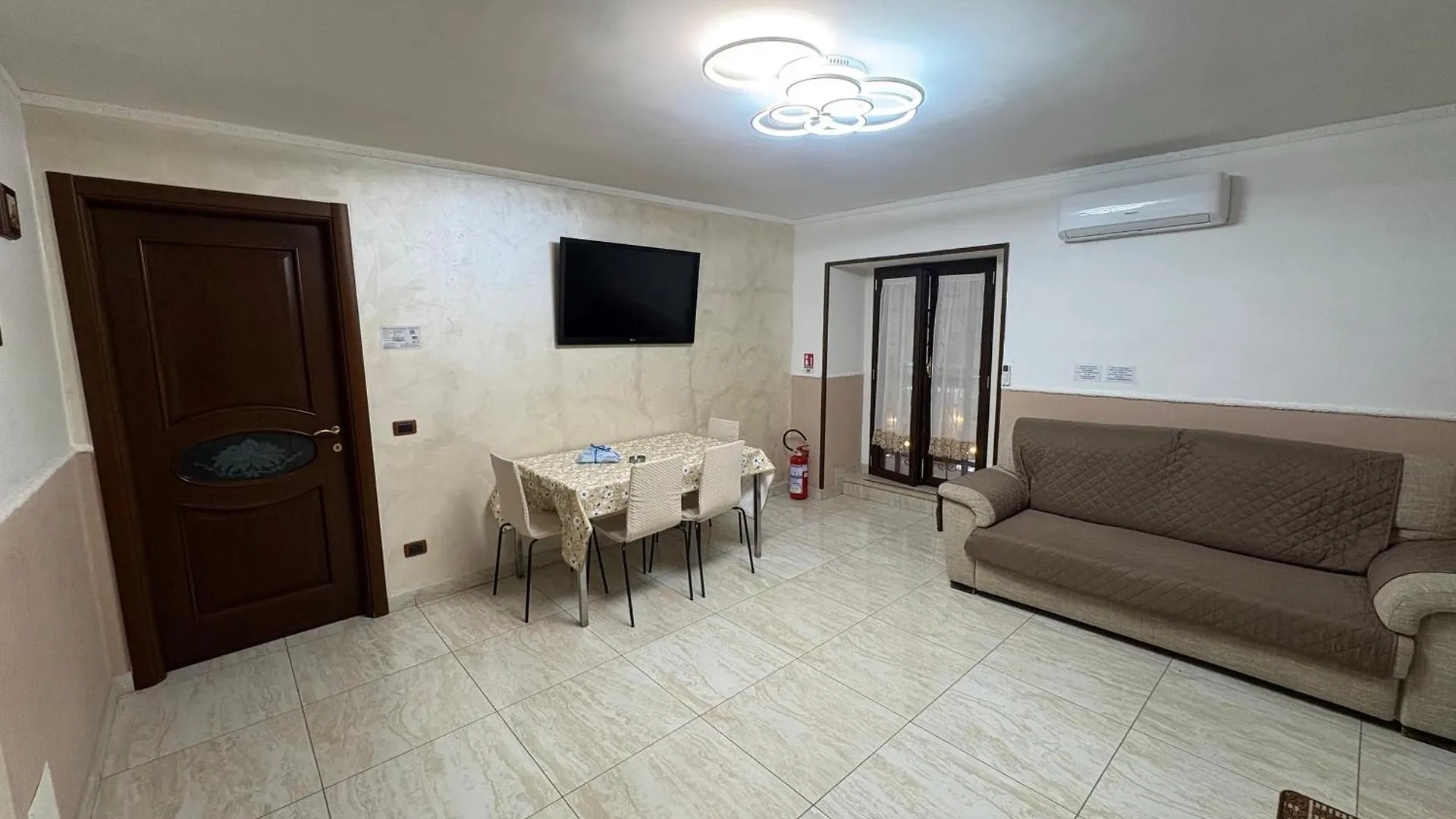 Esposito Holiday Homes Naples